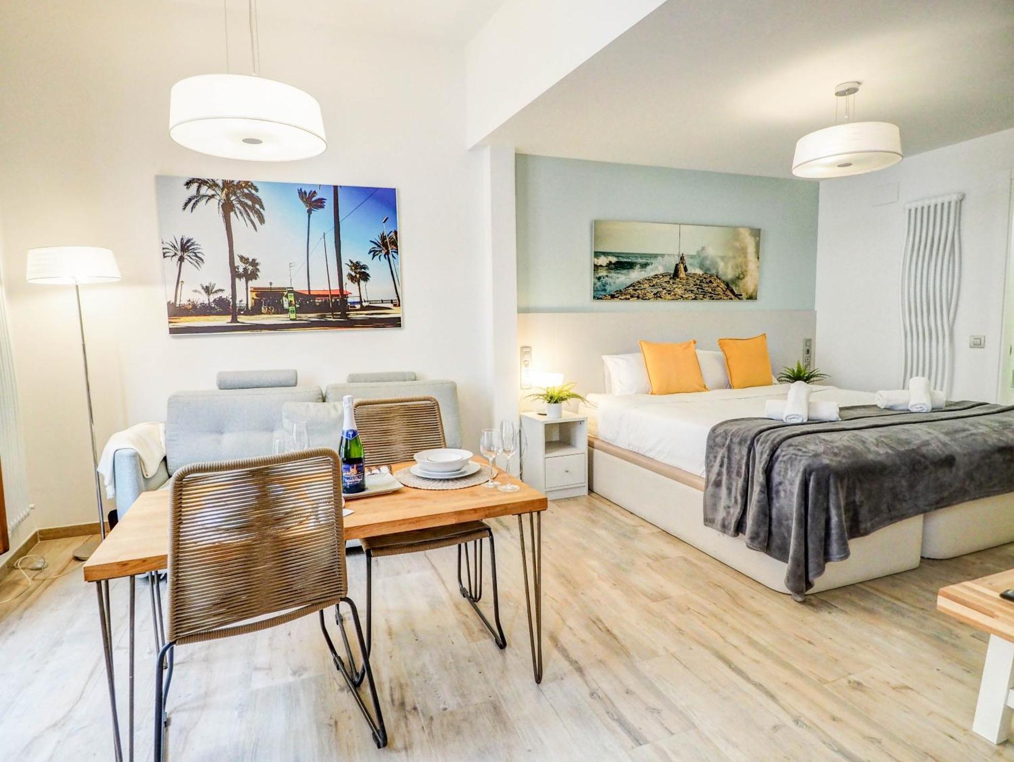 The Green Oasis By Hello Homes Sitges Exterior foto