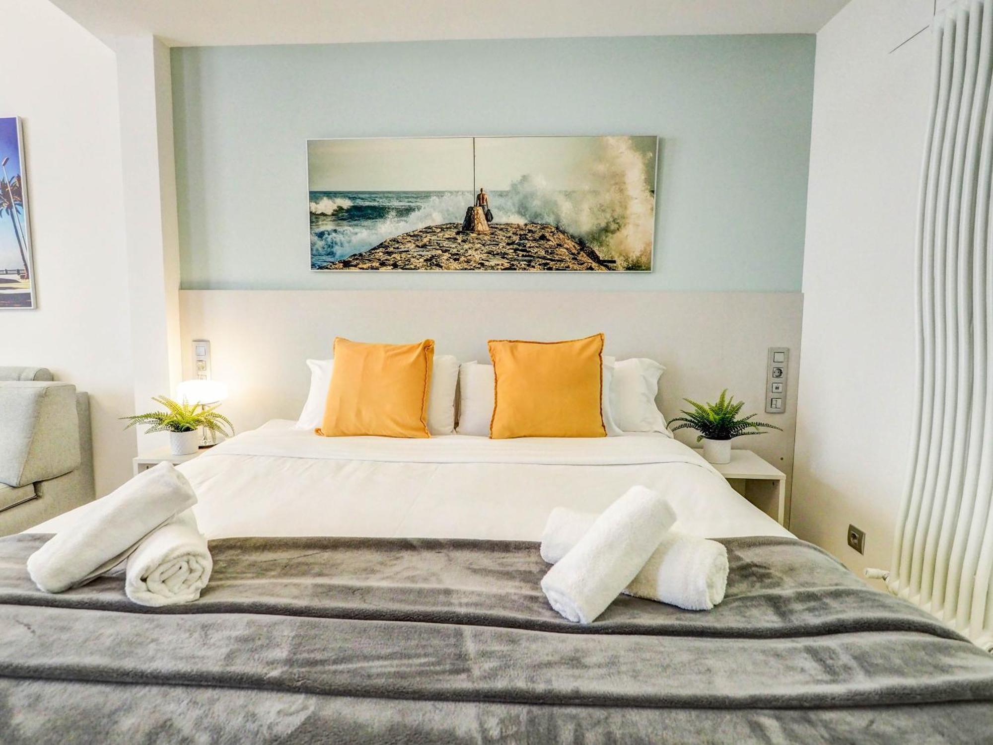 The Green Oasis By Hello Homes Sitges Exterior foto